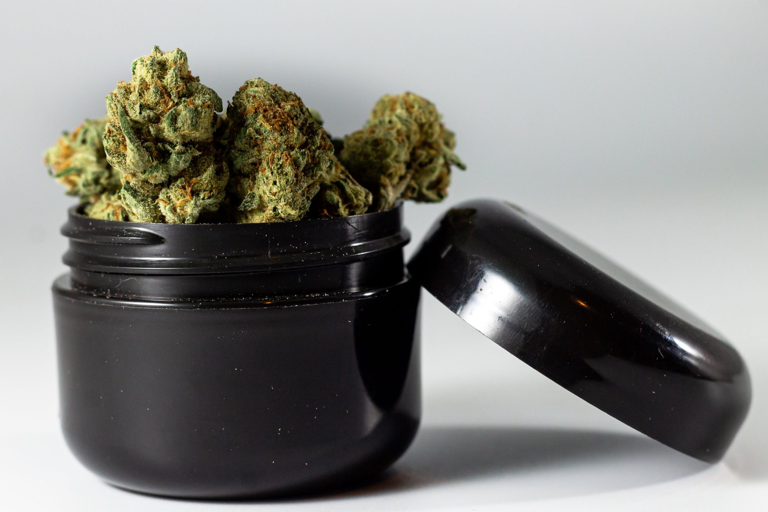 uptown cannabis delivery