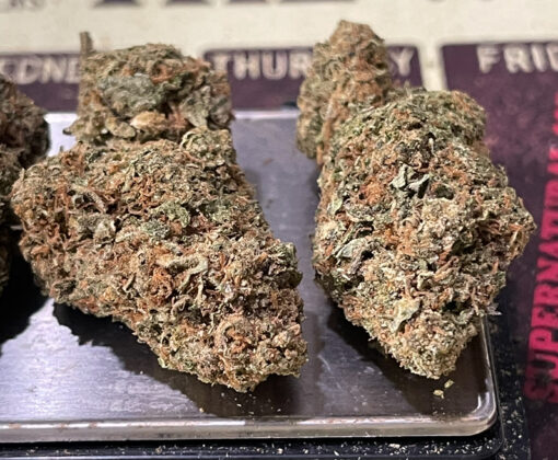 ATOMIC 7grams QUARTER HYBRID 26%THC SALE 🎊🎊 by Bomb Seeds