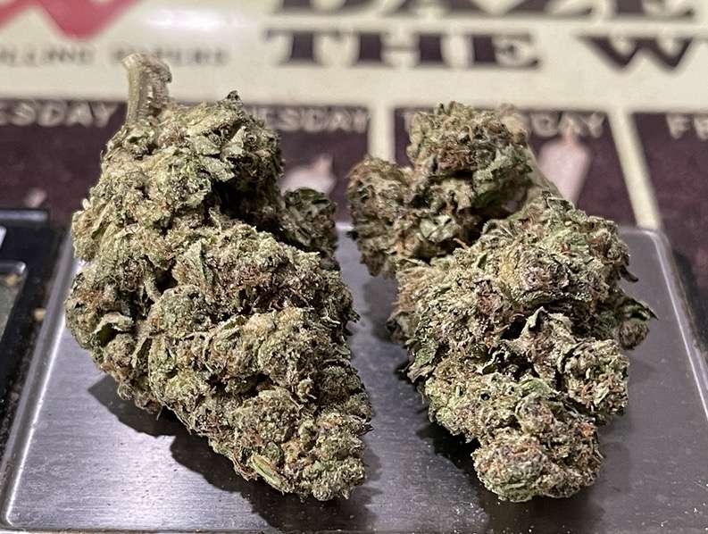 HAWAIN SNOW 28grams OZ SATIVA 29%THC HAWAIN SNOW 28grams OZ SATIVA 29%THC